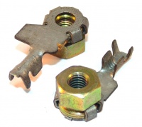 Lear Captive Nut M5 0.75-1.5mm Type A Code R