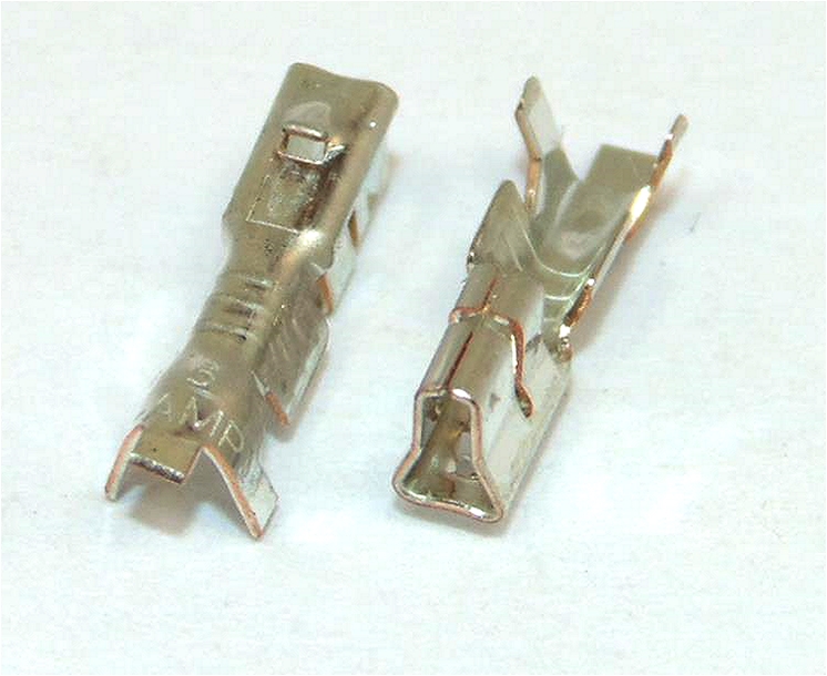 TE Connectivity AMP Signal Double Lock 2.5mm Female 22-20 Awg